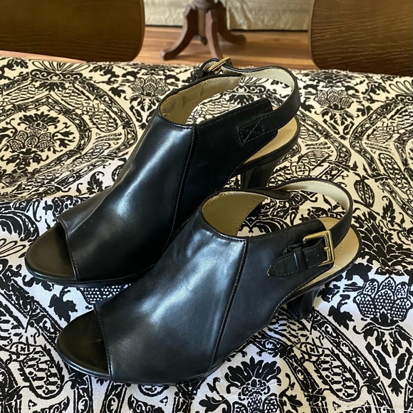 Black  Peekaboo Toe size 6.5 - Sling Back Platform Heels - Naturalizer No 5 - Picture 4 of 6